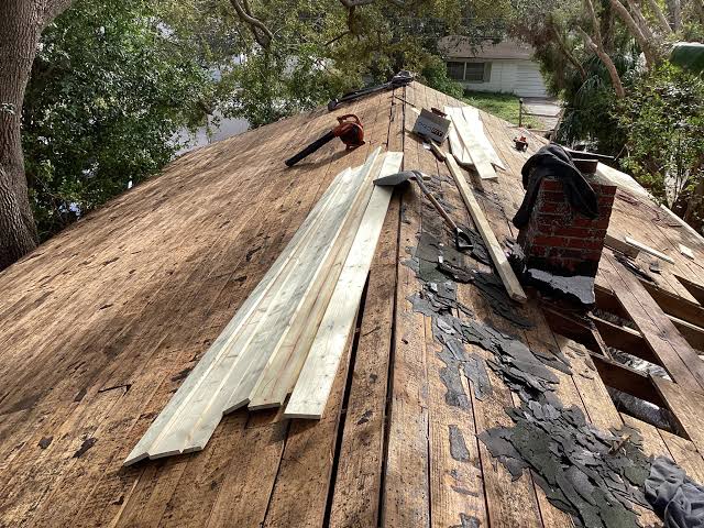 Common Roof Problems in St. Petersburg, FL and How to Fix Them